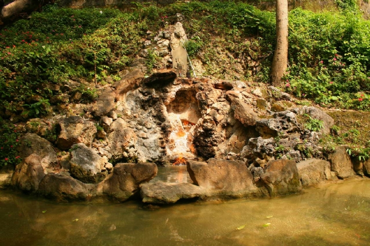 關子嶺溫泉水火同源