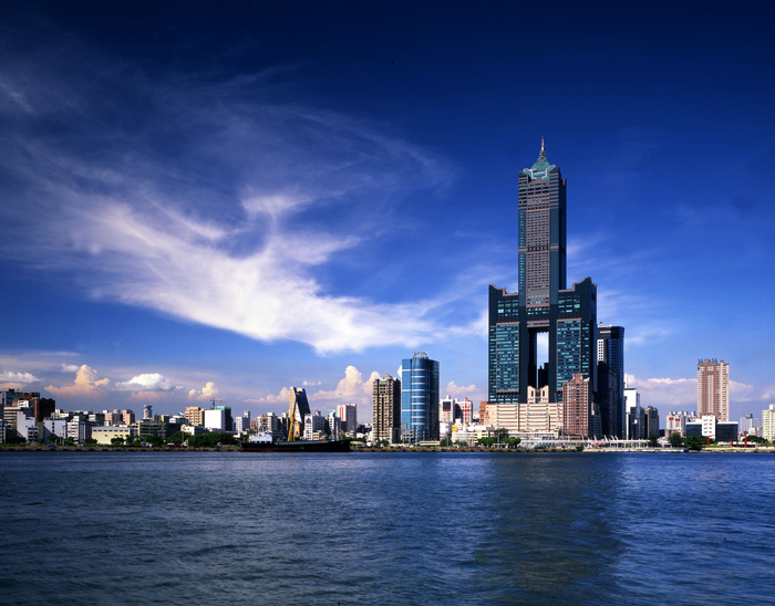 <a href='http://m.251994.com/lvyou/view/671' title='高雄85' style='color:blue;font-size:14px;'>高雄85</a>大樓