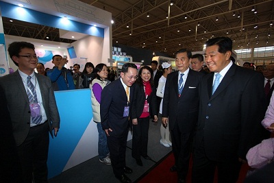北京健康<a href='http://m.251994.com/tjqianzheng/485' title='醫美' style='color:blue;font-size:14px;'>醫美</a>形象館