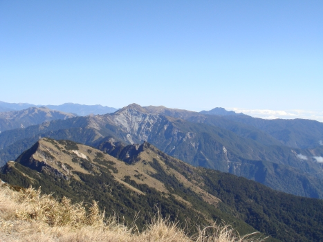 高雄關(guān)山、埡口