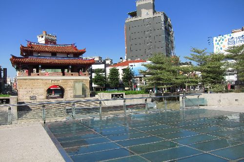 竹塹城迎曦門